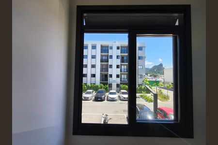 Apartamento à venda com 41m², 2 quartos e sem vaga Apartamento à venda com 41m², 2 quartos e sem vagaJanela - Área de Serviço