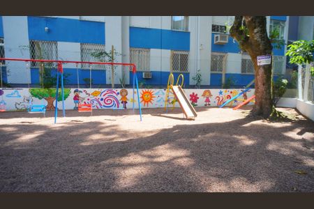 Apartamento à venda com 54m², 2 quartos e sem vagaÁrea comum - Playground