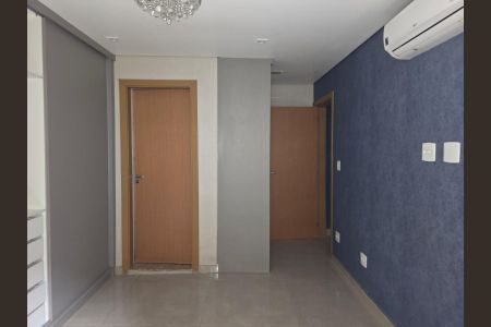 Casa à venda com 110m², 3 quartos e 3 vagas Casa à venda com 110m², 3 quartos e 3 vagasSuíte
