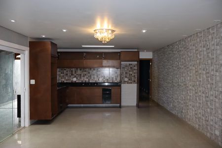Sala e Cozinha integrada  de casa para alugar com 3 quartos, 11m² em Jardim Nazaret, Guarulhos
