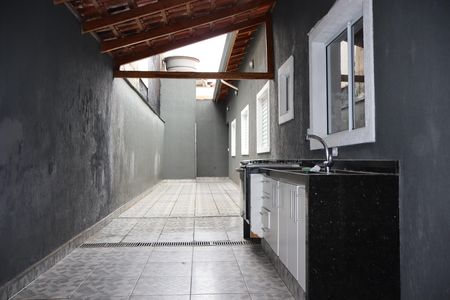 Casa à venda com 110m², 3 quartos e 3 vagasQuintal 