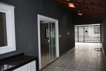 Casa à venda com 110m², 3 quartos e 3 vagasQuintal 