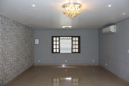 Casa à venda com 110m², 3 quartos e 3 vagasSala e Cozinha integrada 