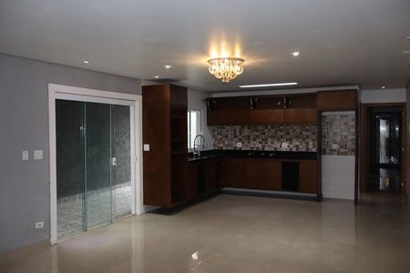 Casa à venda com 110m², 3 quartos e 3 vagasSala e Cozinha integrada 
