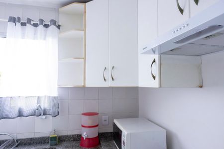 Apartamento para alugar com 46m², 2 quartos e 1 vaga Apartamento para alugar com 46m², 2 quartos e 1 vagaCozinha e Área de Serviço