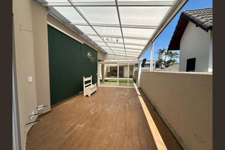 Casa de condomínio à venda com 565m², 4 quartos e 3 vagasVaranda da Sala