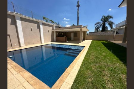 Casa de condomínio à venda com 565m², 4 quartos e 3 vagasPiscina