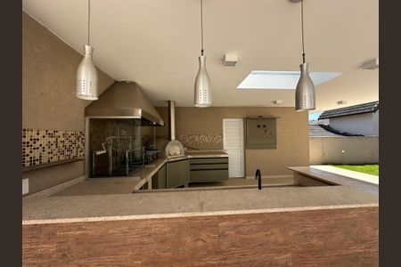 Casa de condomínio à venda com 565m², 4 quartos e 3 vagasChurrasqueira