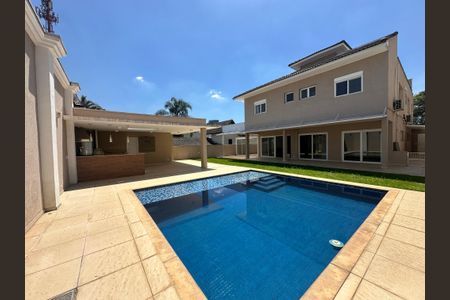 Casa de condomínio à venda com 565m², 4 quartos e 3 vagasPiscina