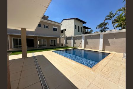 Casa de condomínio à venda com 565m², 4 quartos e 3 vagasPiscina