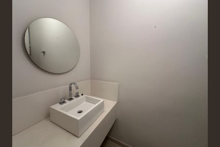 Casa de condomínio à venda com 565m², 4 quartos e 3 vagasLavabo