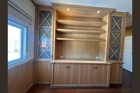 Casa de condomínio à venda com 565m², 4 quartos e 3 vagasSuíte 3