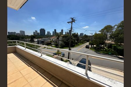 Casa de condomínio à venda com 565m², 4 quartos e 3 vagasVaranda