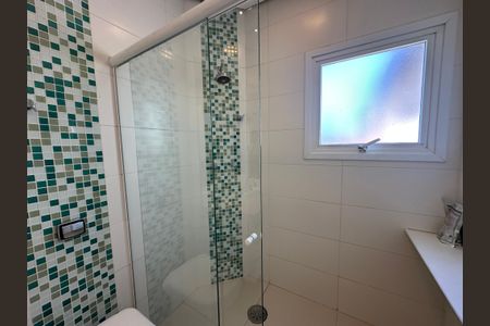 Casa de condomínio à venda com 565m², 4 quartos e 3 vagasBanheiro da Suíte 2