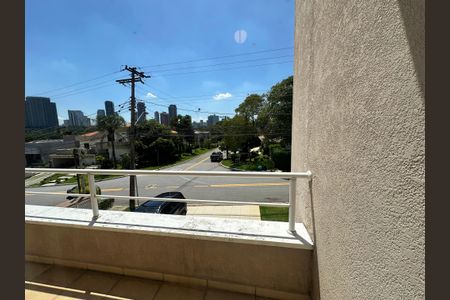 Casa de condomínio à venda com 565m², 4 quartos e 3 vagasVaranda