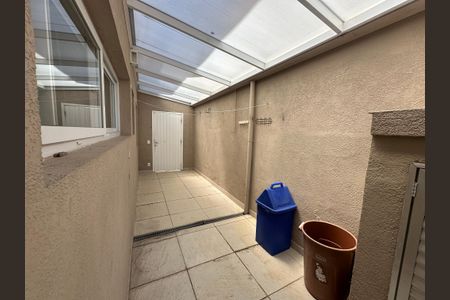 Casa de condomínio à venda com 565m², 4 quartos e 3 vagasQuintal