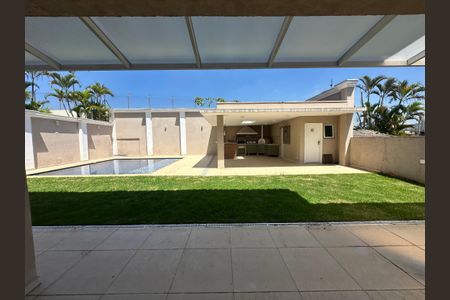 Casa de condomínio à venda com 565m², 4 quartos e 3 vagasVaranda da Sala