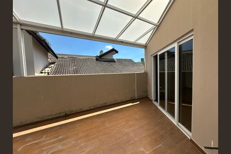 Casa de condomínio à venda com 565m², 4 quartos e 3 vagasVaranda da Sala