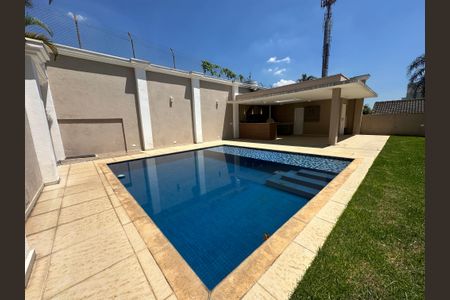 Casa de condomínio à venda com 565m², 4 quartos e 3 vagasPiscina