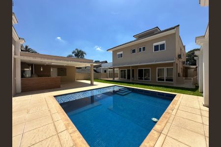 Casa de condomínio à venda com 565m², 4 quartos e 3 vagasPiscina