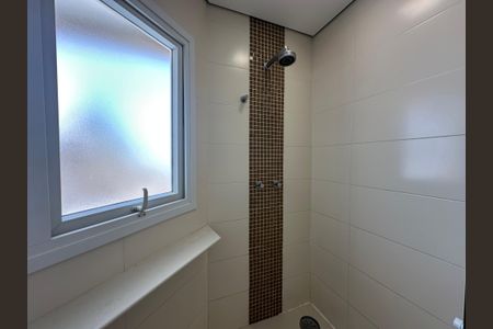 Casa de condomínio à venda com 565m², 4 quartos e 3 vagasBanheiro da Suíte 1