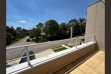 Casa de condomínio à venda com 565m², 4 quartos e 3 vagasVaranda