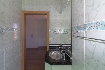 Casa à venda com 246m², 4 quartos e 2 vagasBanheiro da Suíte 3