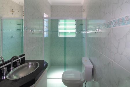 Casa à venda com 246m², 4 quartos e 2 vagasBanheiro da Suíte 3