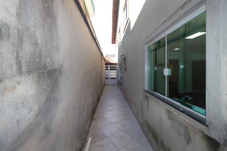 Casa à venda com 246m², 4 quartos e 2 vagasCorredor Externo