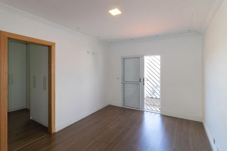 Casa à venda com 246m², 4 quartos e 2 vagasQuarto 2 - Suíte 1