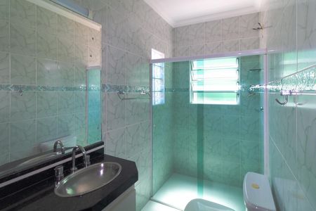 Casa à venda com 246m², 4 quartos e 2 vagasBanheiro da Suíte 3