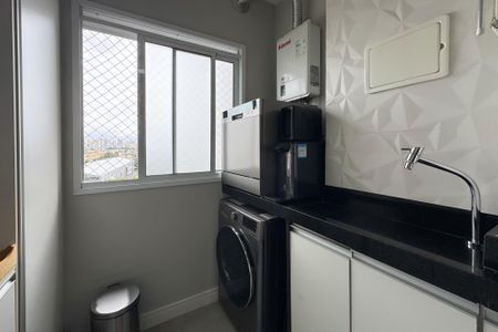 Apartamento à venda com 71m², 2 quartos e 1 vagaÁrea de Serviço