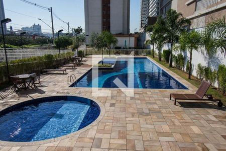 Apartamento à venda com 71m², 2 quartos e 1 vagaÁrea comum - Piscina