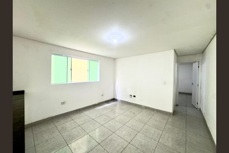 Sala de casa para alugar com 1 quarto, 55m² em Parque Flamengo, Guarulhos