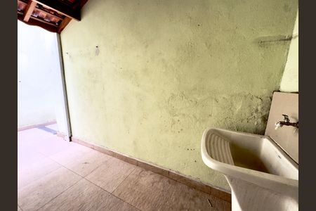 Casa para alugar com 55m², 1 quarto e sem vagaÁrea de Serviço