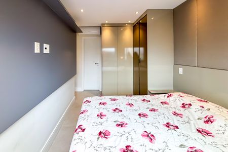 Apartamento para alugar com 66m², 2 quartos e 1 vaga