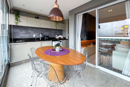 Apartamento para alugar com 66m², 2 quartos e 1 vaga