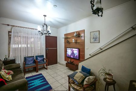 Casa à venda com 90m², 2 quartos e 1 vagaSala