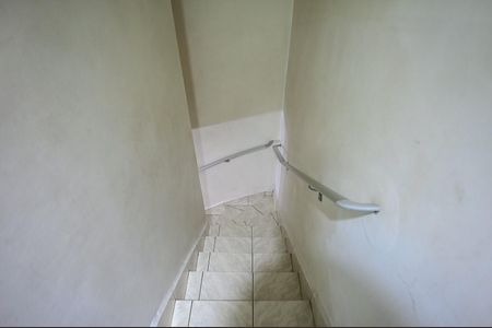 Escada de casa à venda com 2 quartos, 90m² em Vila Progredior, São Paulo