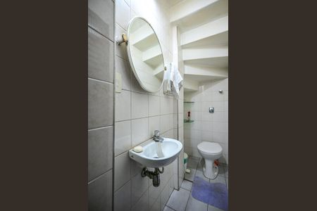 Casa à venda com 90m², 2 quartos e 1 vagaLavabo