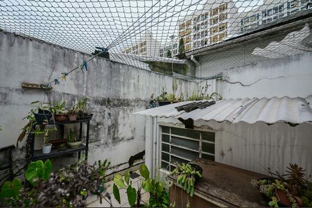 Casa à venda com 90m², 2 quartos e 1 vagaQuintal