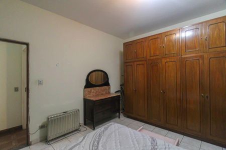 Casa à venda com 3 quartos, 182m² em Chácara Mafalda, São Paulo