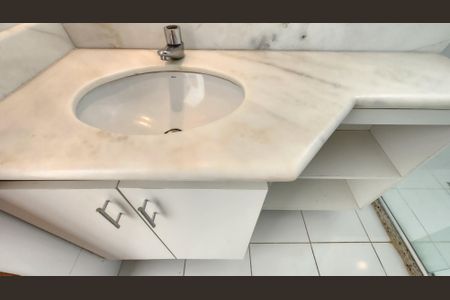 Apartamento para alugar com 93m², 2 quartos e 3 vagasLavabo