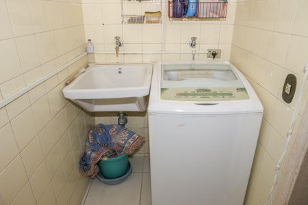 Apartamento à venda com 87m², 3 quartos e 1 vagaÁrea de Serviço