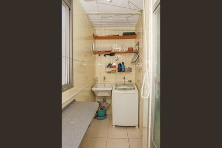 Apartamento à venda com 87m², 3 quartos e 1 vagaÁrea de Serviço