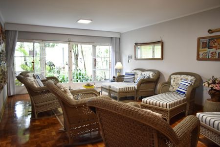 Sala de casa para alugar com 8 quartos, 342m² em Planalto Paulista, São Paulo