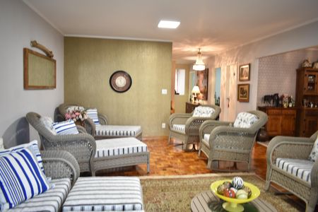 Casa para alugar com 342m², 8 quartos e 2 vagasSala
