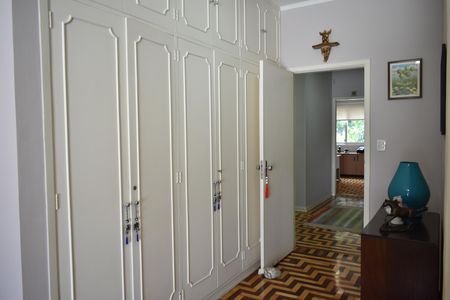 Casa para alugar com 342m², 8 quartos e 2 vagasSuíte