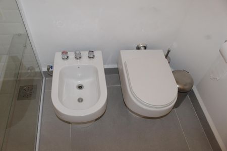 Apartamento para alugar com 180m², 1 quarto e 2 vagasBanheiro social