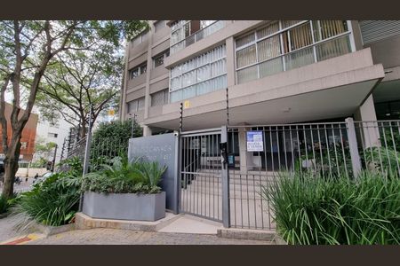 Apartamento para alugar com 180m², 1 quarto e 2 vagasFachada